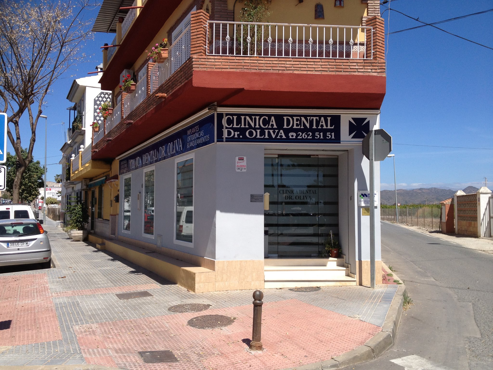 Dentista en Málaga Clínica dental Dr. Oliva